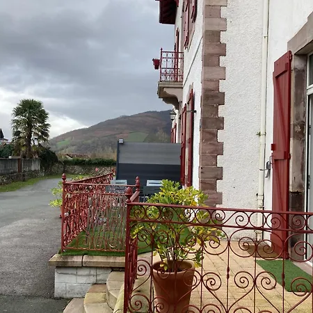 Maison Graciateguy Guest house Saint-Etienne-de-Baigorry